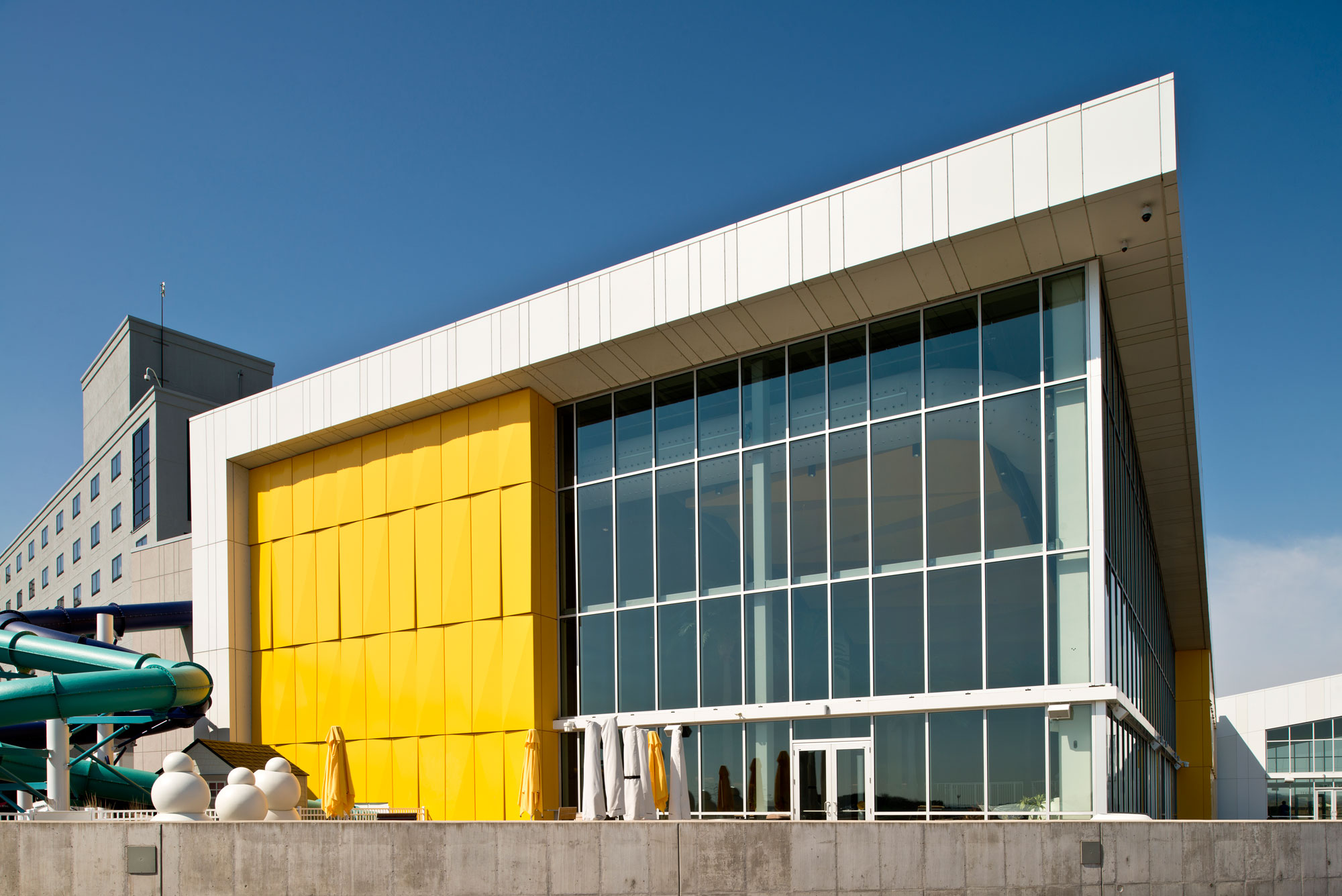 Treaure Island Resort Casino Welch Minnesota RSP Architects Custom Alucobond PLUS ACM Photography Mark Kempf 11